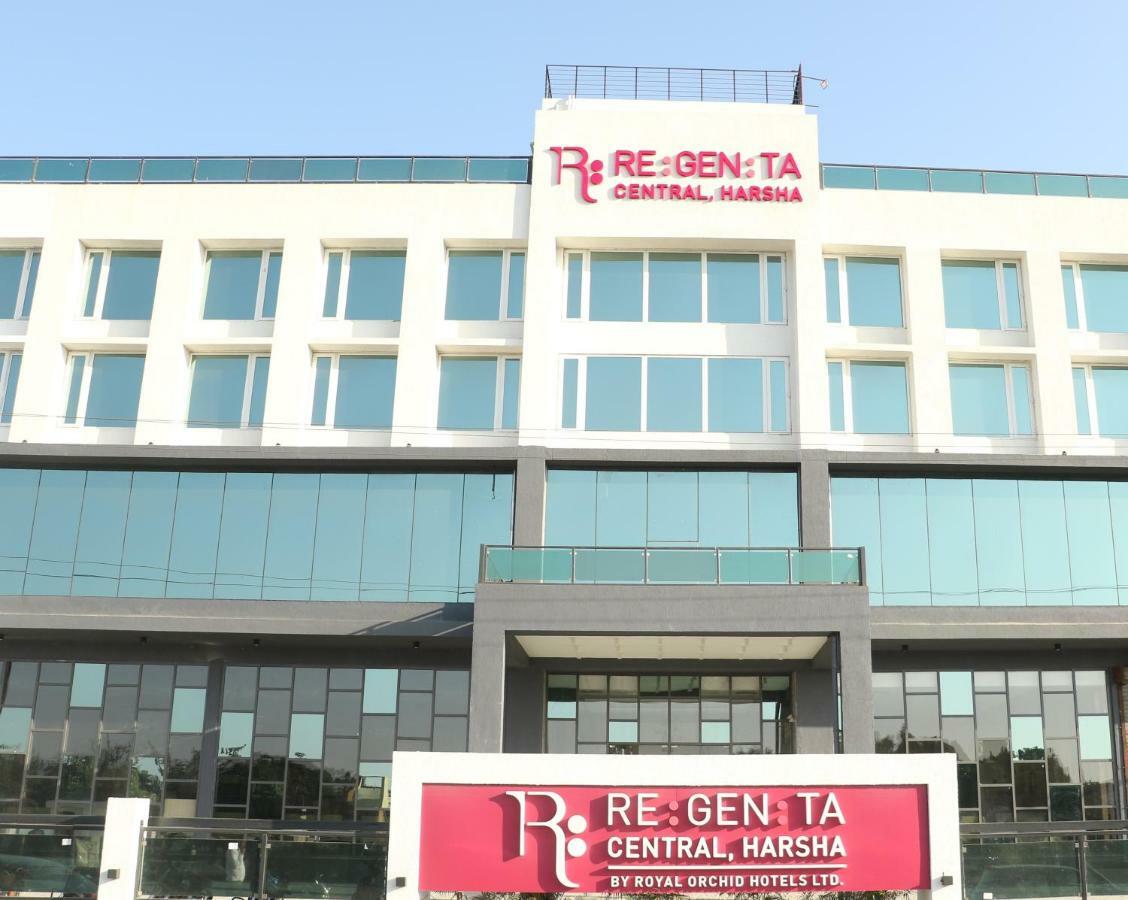 Regenta Central Harsha Vapi Pārdi Esterno foto